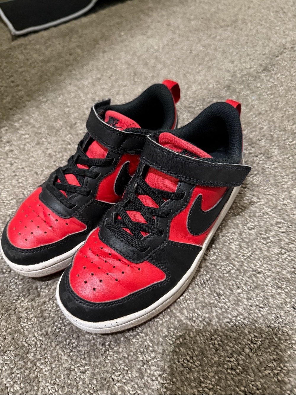 Nike Kids Red and Black Court Borough Low